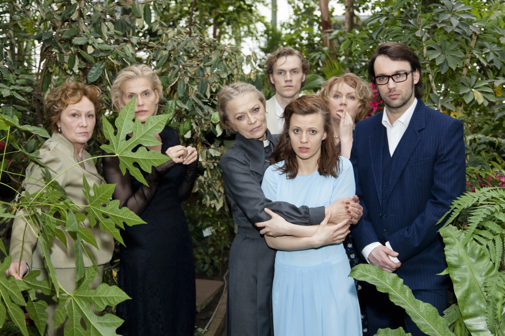 No izrādes "Pērnvasar negaidot" // Foto - Gunārs Janaitis