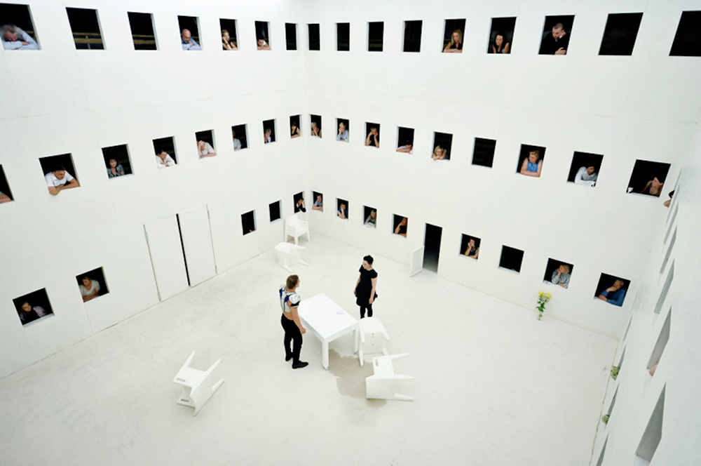 No izrādes "Heda" Andrejsalā // Foto - Reinis Dzudzilo