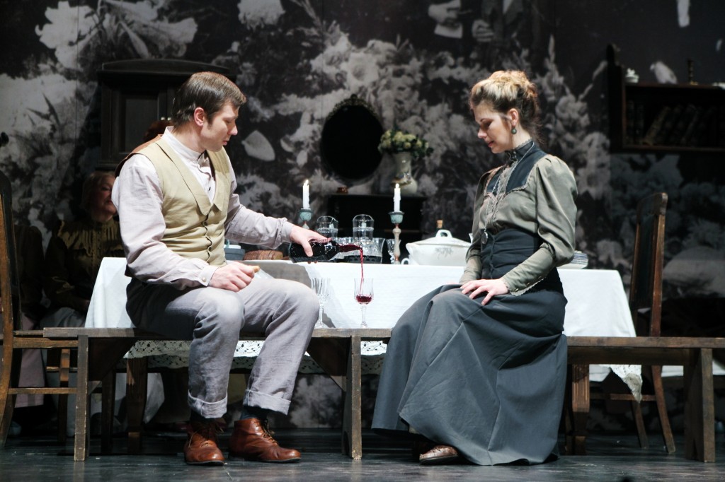 No VDT izrādes "Raudupiete" // Foto - Matīss Markovskis