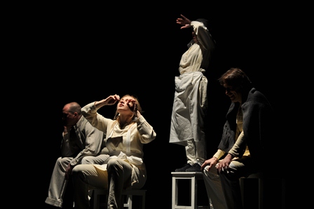 No izrādes "Putenis" // Publicitātes foto