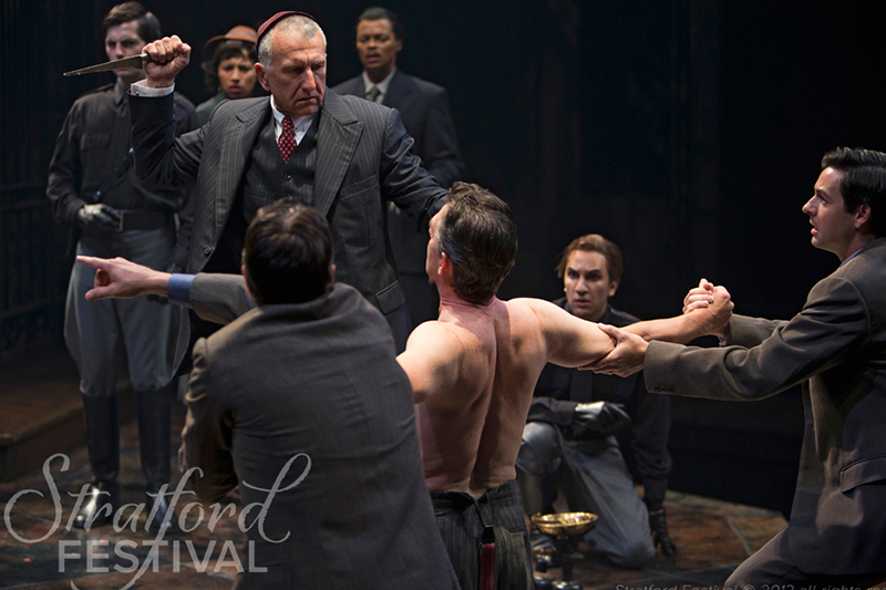 No Entonija Simolino iestudētās izrādes "Venēcijas tirgotājs" // Publicitātes foto