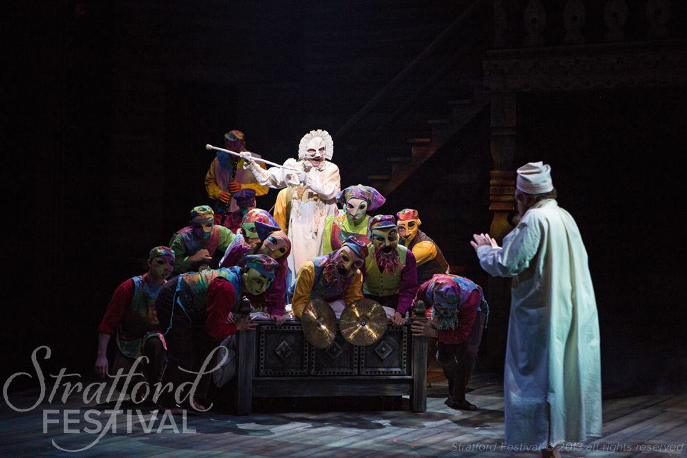 No Donnas Fiores iestudējuma "Vijolnieks uz jumta" // Publicitātes foto