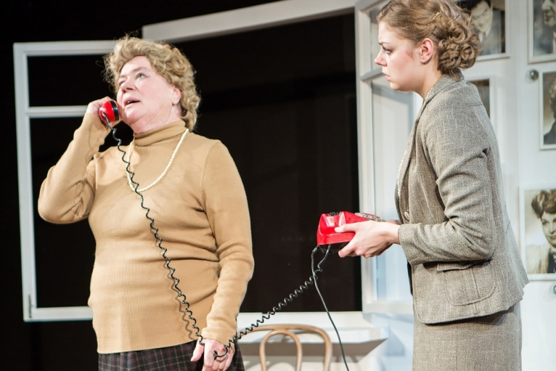 Faina Raņevska – Irina Jegorova, Ļiļa – Natālija Živeca // Foto – Deniss Uvarovs