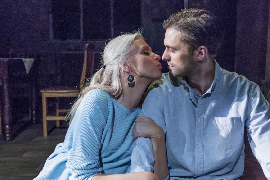 Antra – Ērika Eglija, Adals – Dainis Grūbe // Foto – Gunārs Janaitis