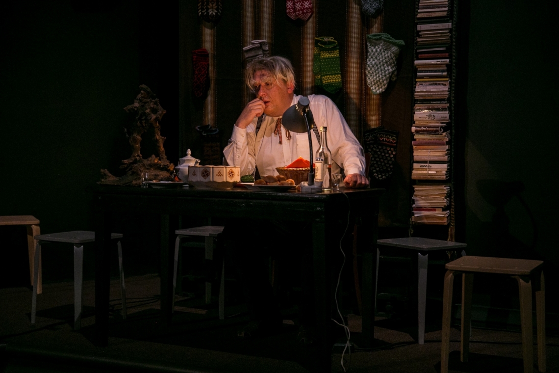 Imants Strads titullomā VDT izrādē "Lūcis" // Foto – Matīss Markovskis