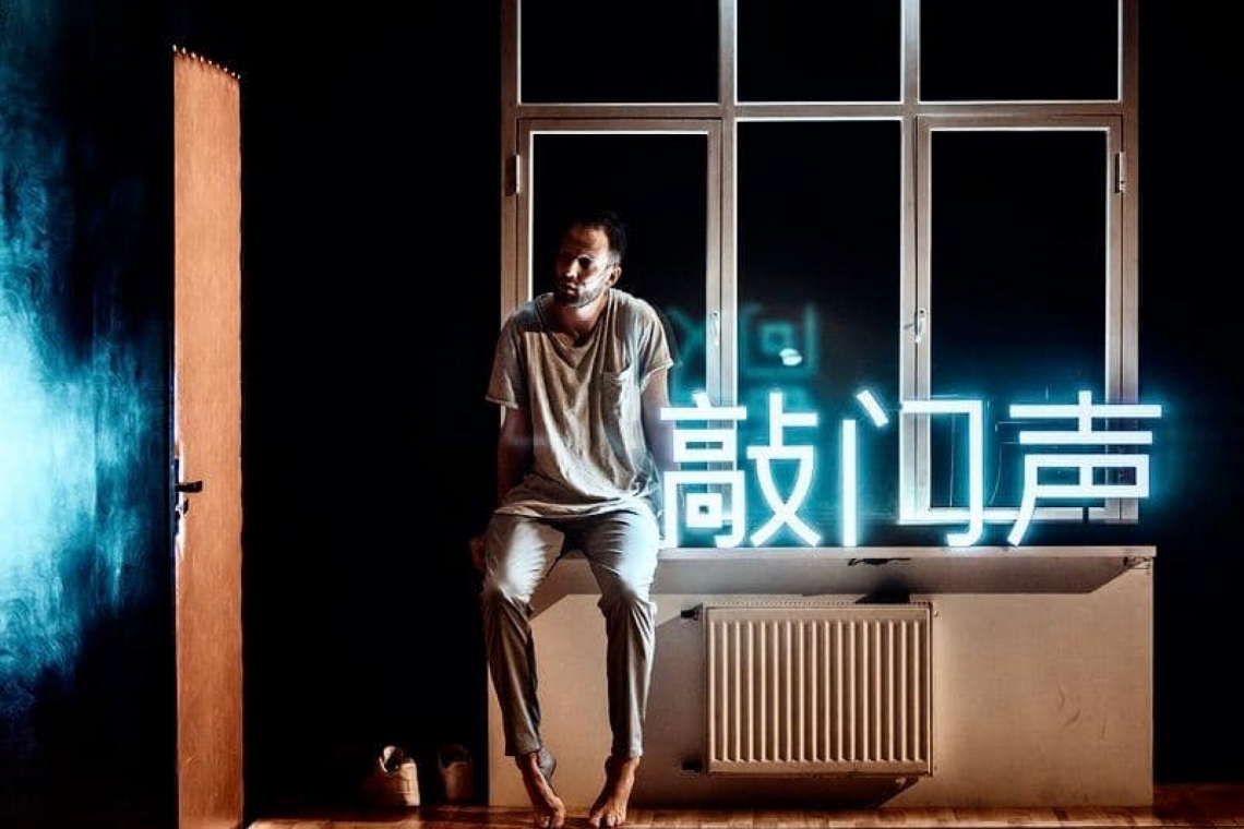 Skats no K.Serebreņņikova izrādes "Outside" // Publicitātes foto