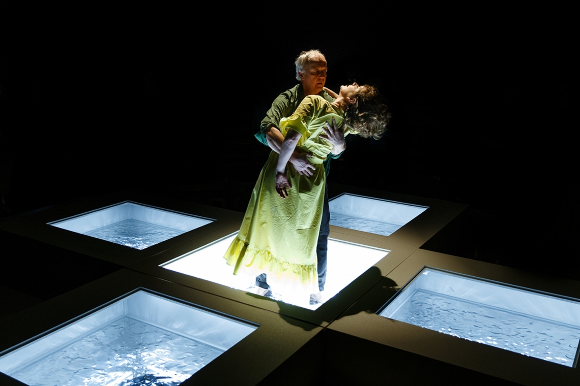 Frančeska – Elīna Vāne, Roberts – Tālivaldis Lasmanis // Foto – Matīss Markovskis