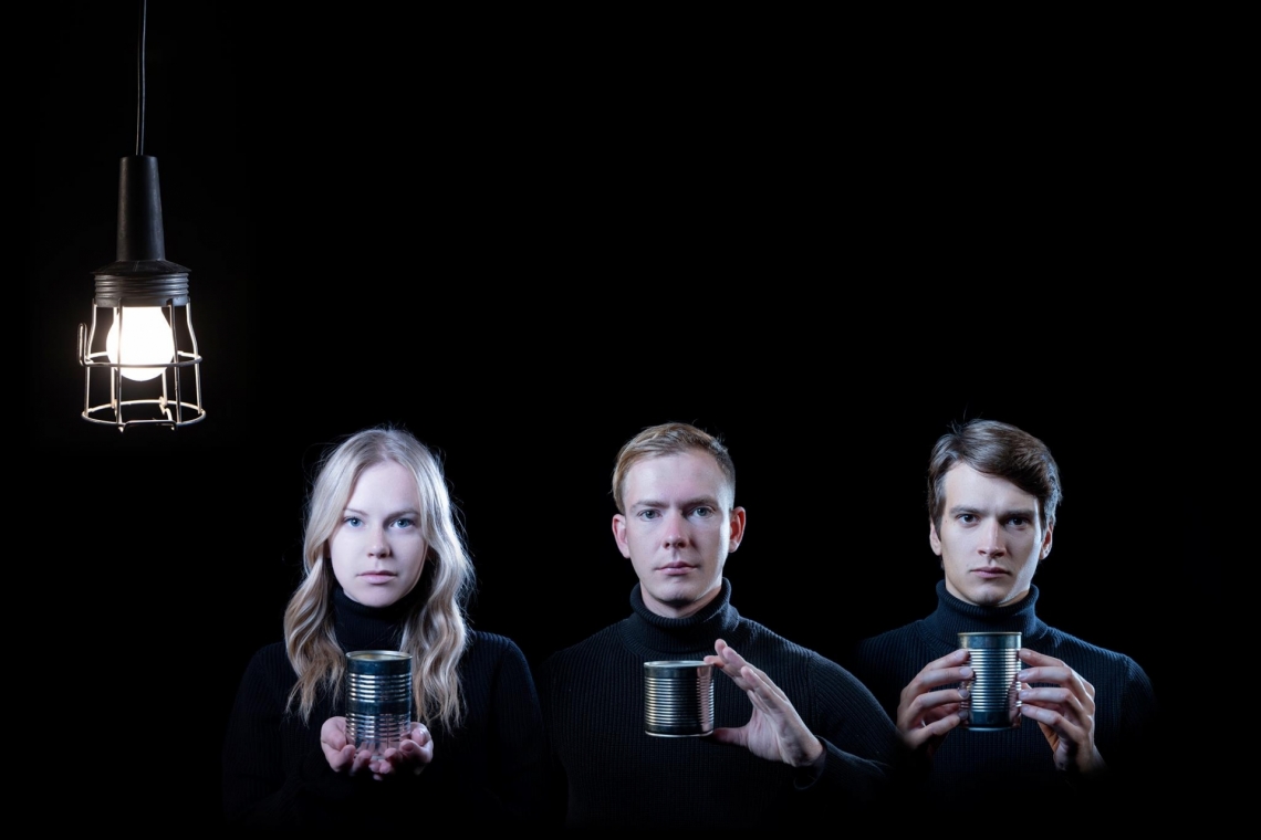 Izrādes publicitātes foto