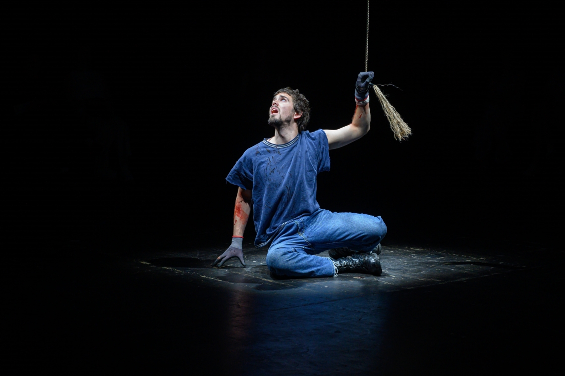 Skats no izrādes "Ei, jūs tur" (rež. Nellija Spūle) // Foto – Uldis Bārdiņš