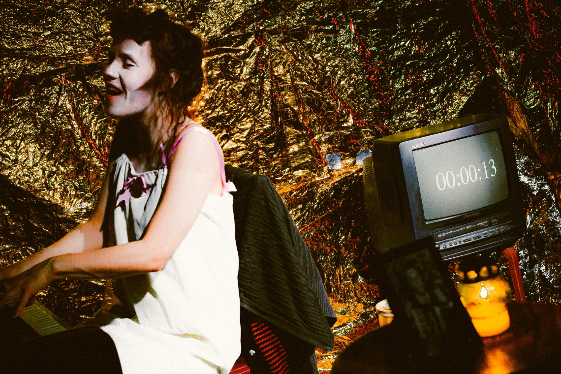 Skats no izrādes "Atkapusvētki" // Foto – Nellija Spūle