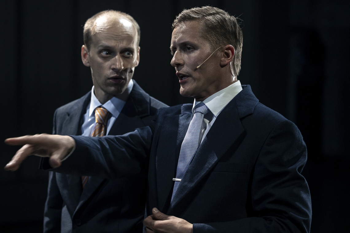 Skats no izrādes "Naudas zeme" ("Rahamaa", Igaunijas Drāmas teātris) // Foto – Heikki Leis