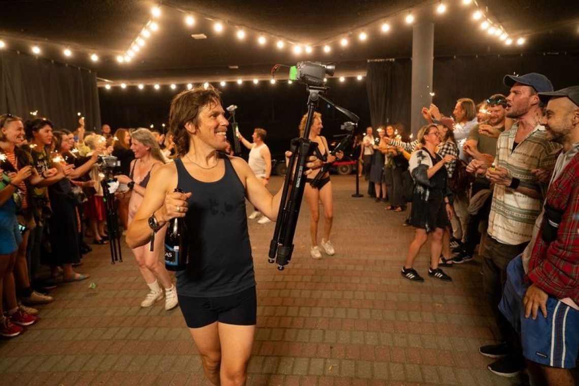 Skats no "Gob Squad" izrādes "Super Night Shot" festivālā "Homo Novus" // Foto – Andrejs Strokins