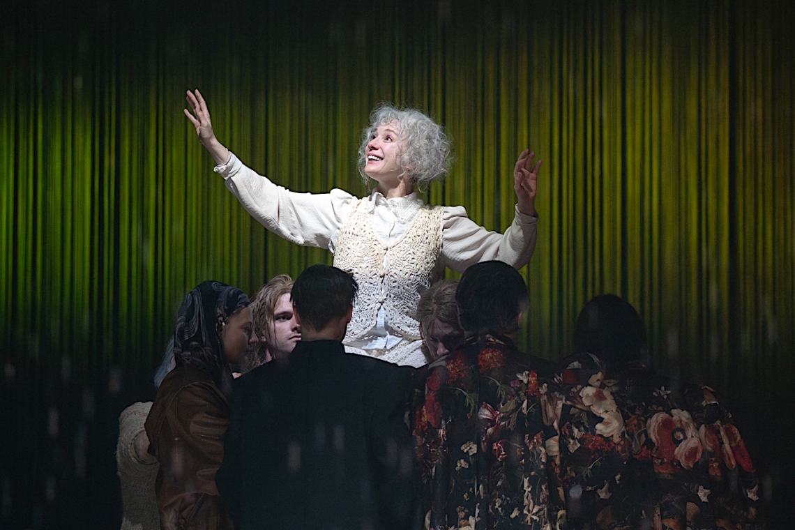 Janīna Dušejko – Čulpana Hamatova // Foto – Marko Rass