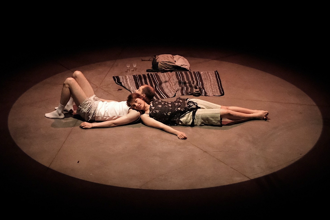 Skats no izrādes "Es esmu vējš" // Foto – Gvido Mēteris