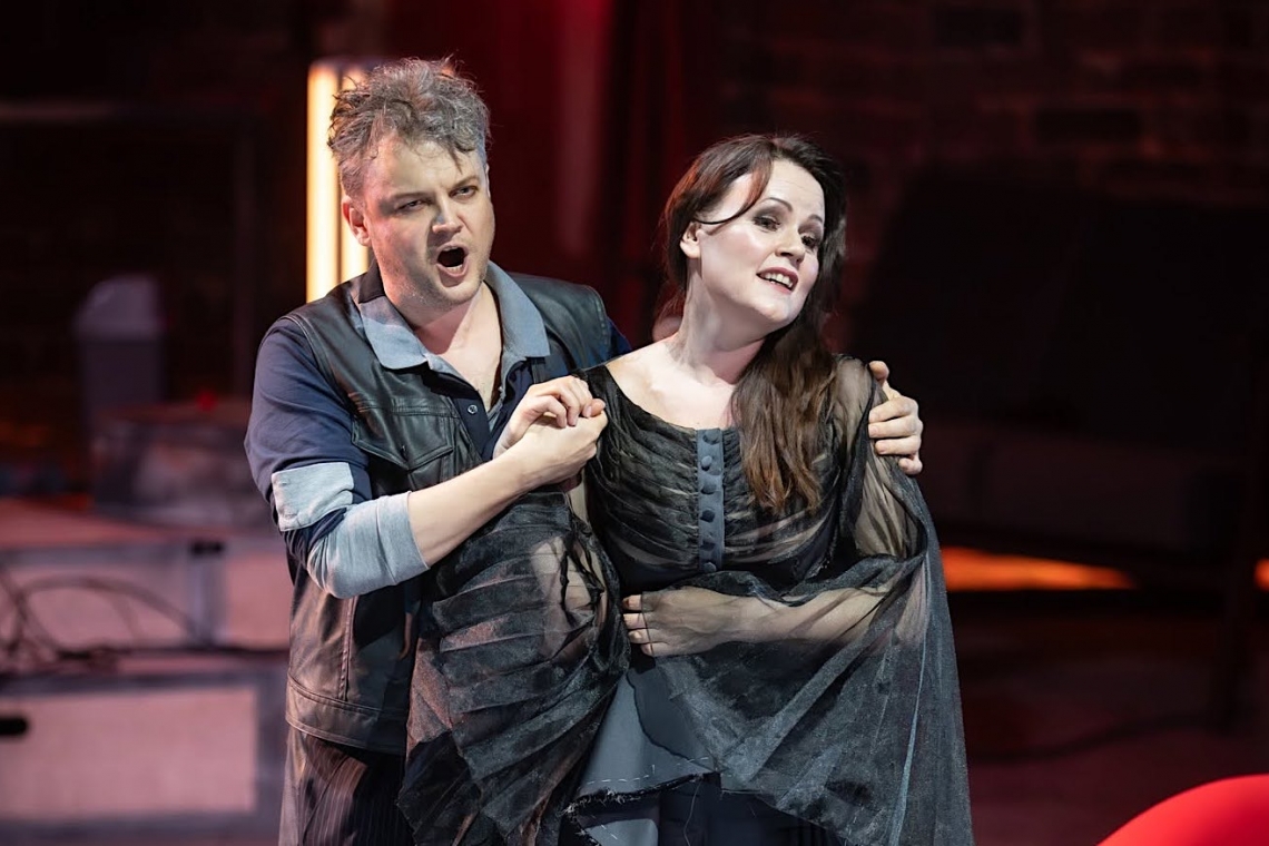 Rūdolfs – Dmitro Popovs, Mimī – Inga Šļubovska-Kancēviča // Foto – Kristaps Kalns