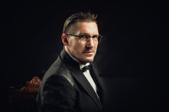 STUDENTS PĒTA: Inscenētājs. Režisors Regnārs Vaivars