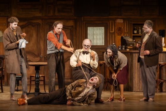 Izrāde par latviešiem?