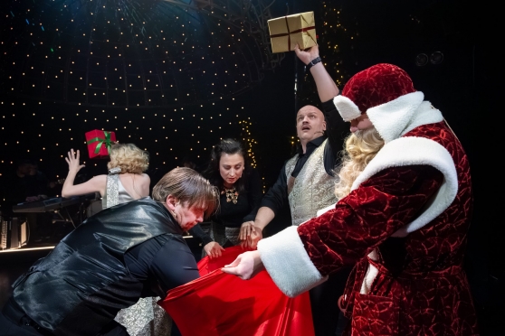 Ziemassvētku panorāma Latvijas teātros