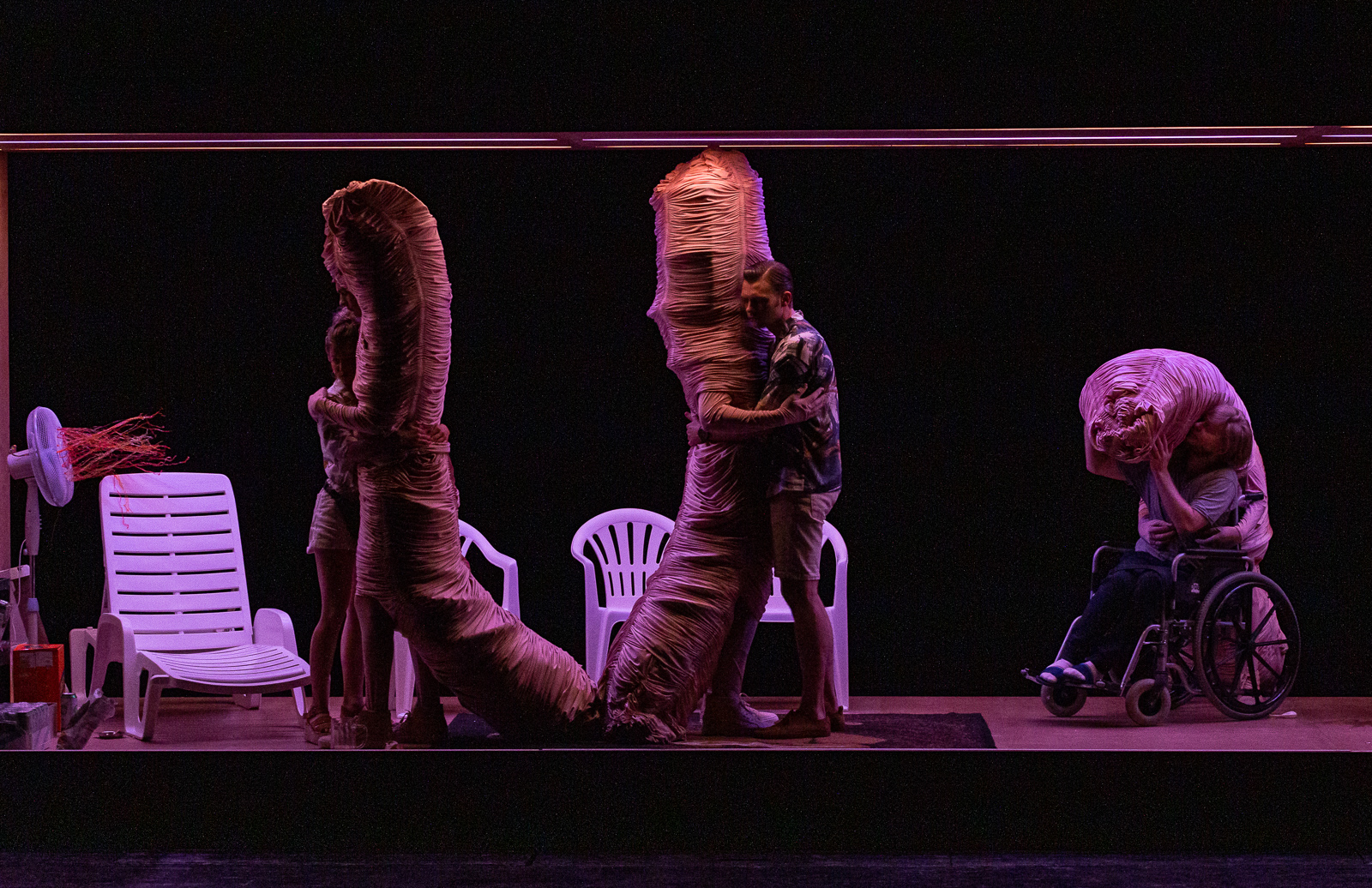 Skats no izrādes // Foto - Jānis Deinats