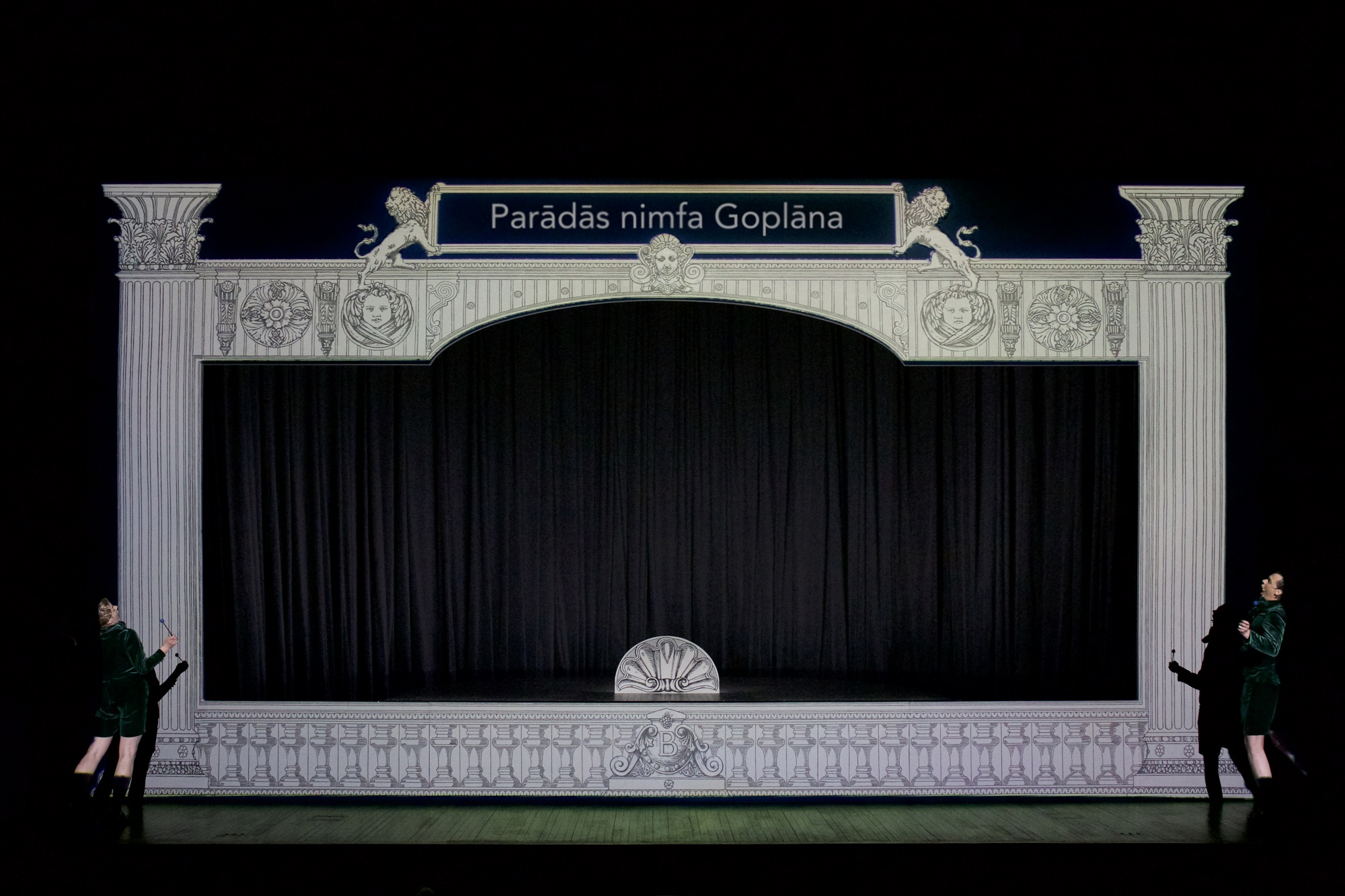 Skats no izrādes "Baladīna" // Foto – Krista Dzudzilo