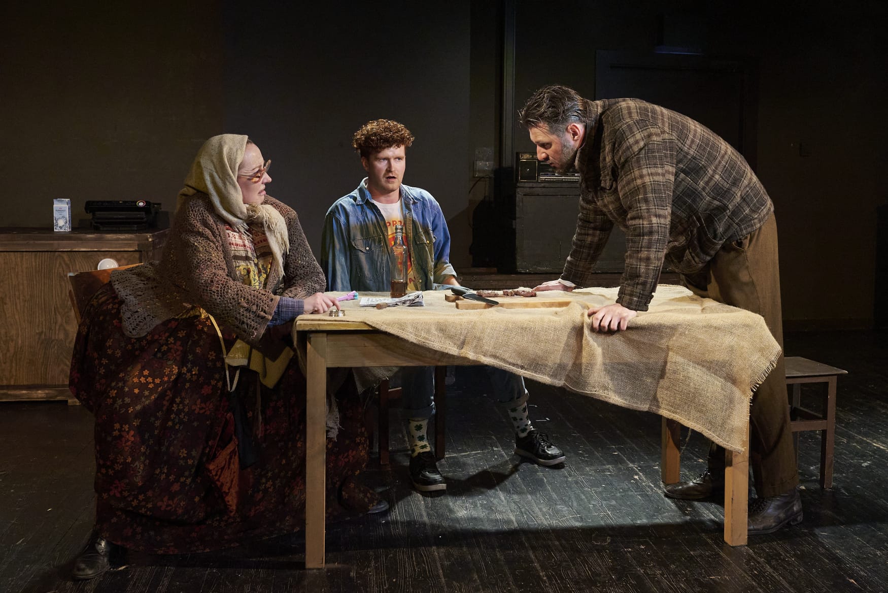 Skats no izrādes "Konemāras galvaskauss" // Publicitātes foto