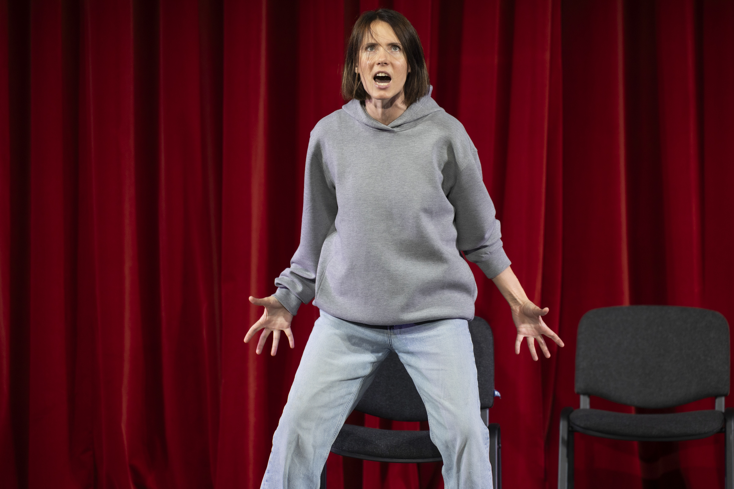 Skats no izrādes "Kritiens augšup" // Foto – Jānis Deinats