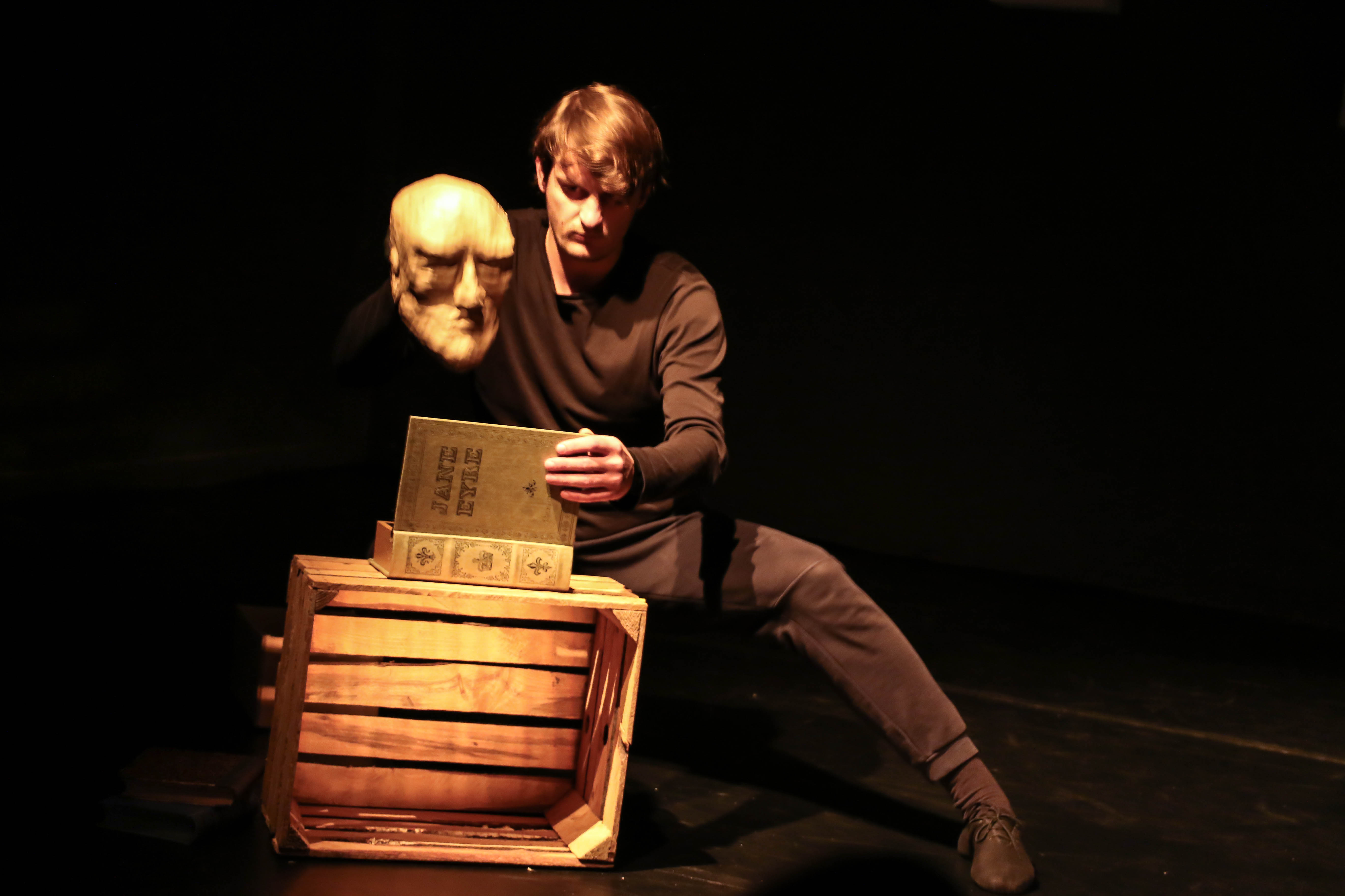 Skats no izrādes "Vienkauja" // Foto – Uldis Bardiņš