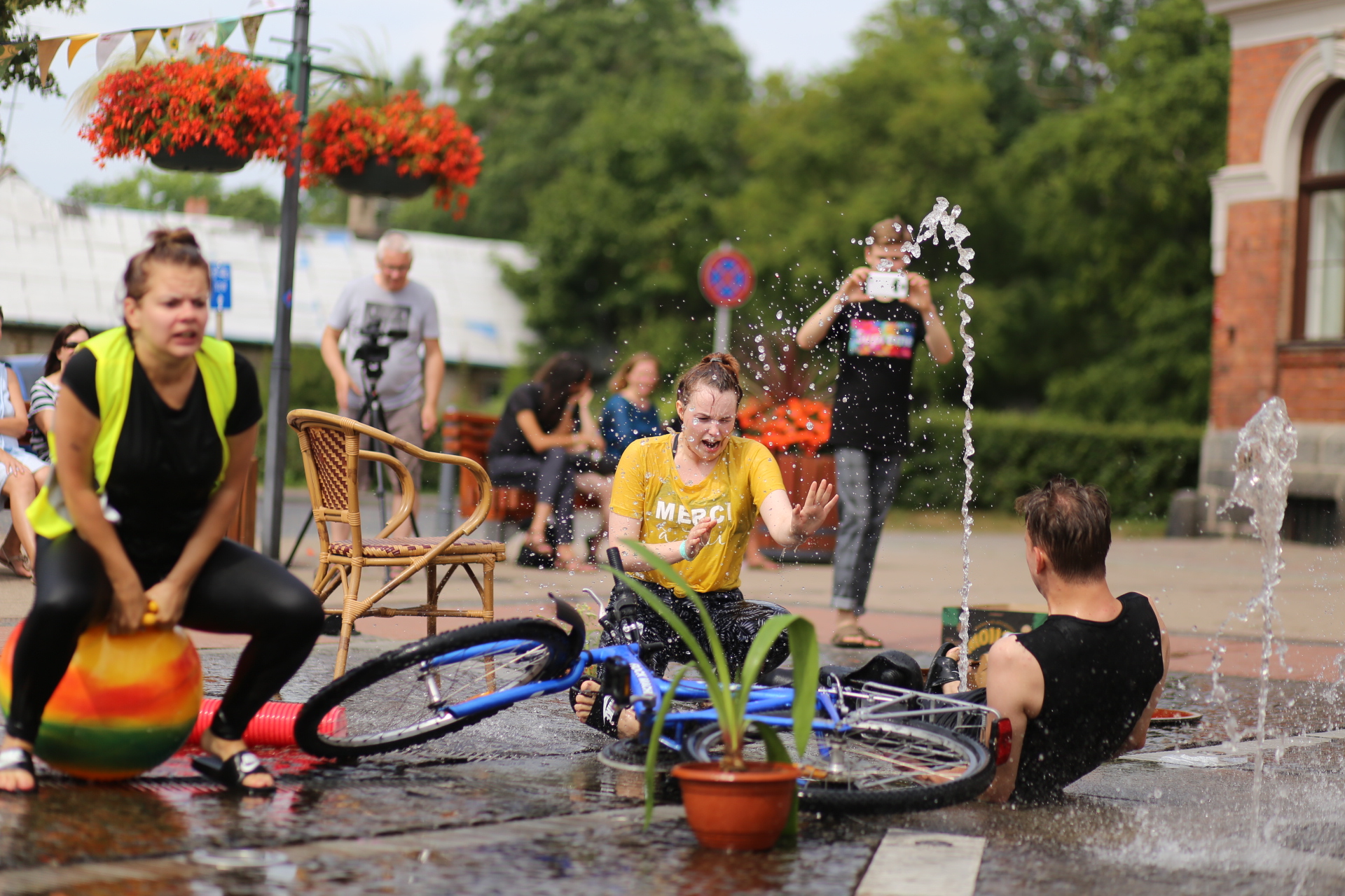 Skats no performances "Dzimusi 1991" // Foto – Kristīna Homenko