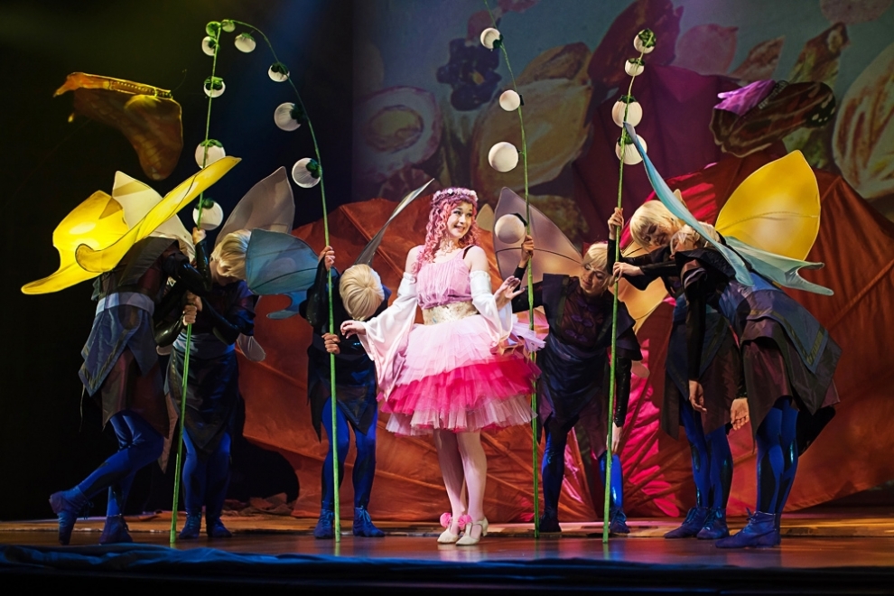 Skats no M. Čehova Rīgas Krievu teātra izrādes "Īkstīte" // Foto – Inese Kalniņa