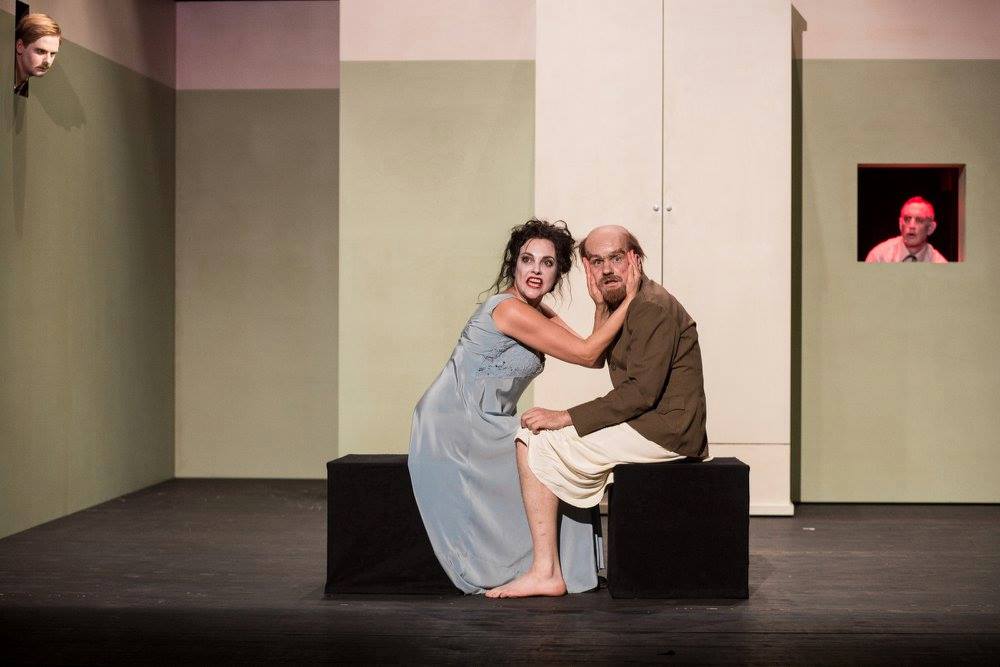 Vladimirs Iļjičs Ļeņins – Vilis Daudziņš, Nadežda Krupskaja – Baiba Broka // Foto – Jānis Deinats