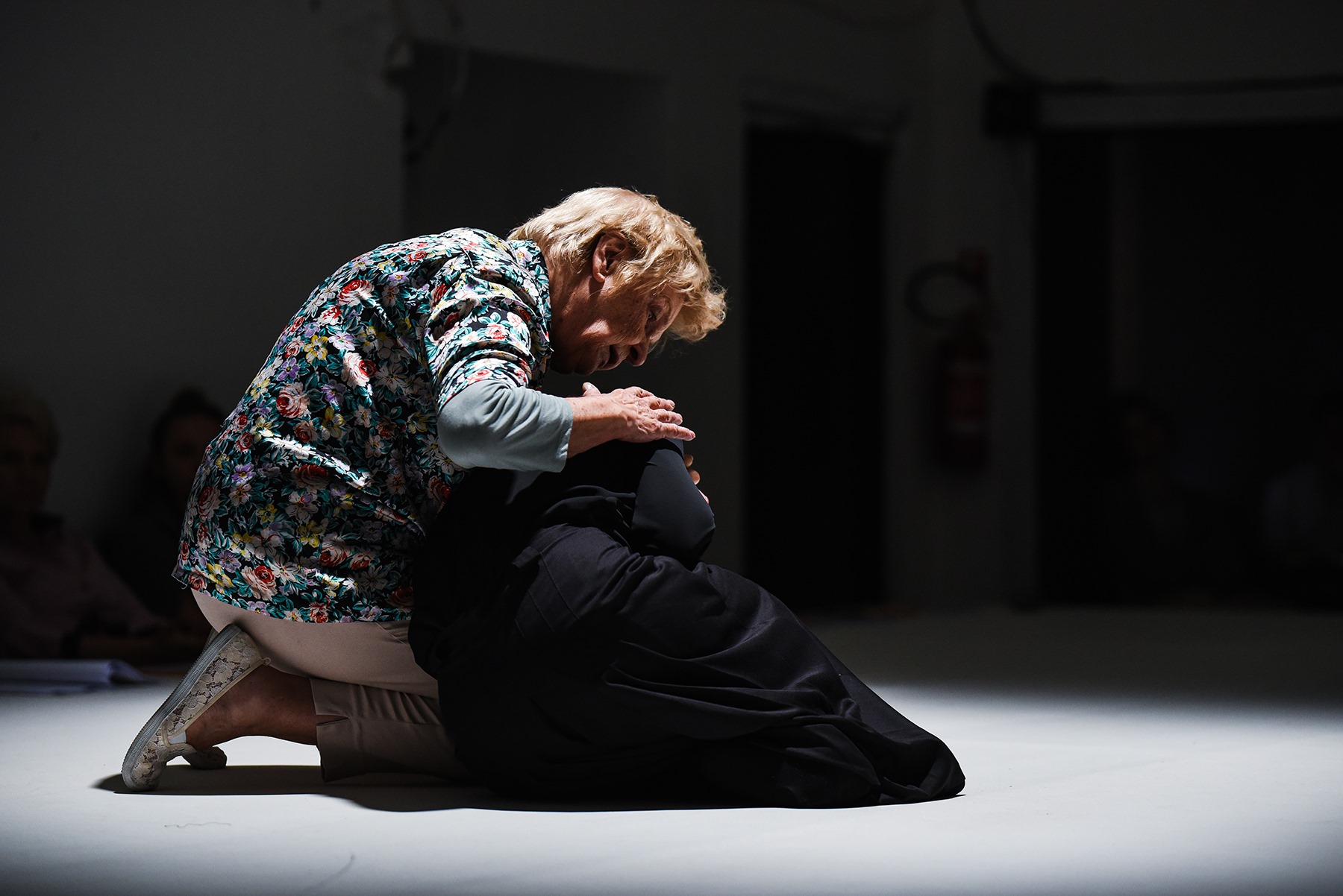 Ome – Inta Tirole, Linda – Maija Arvena // Foto – Aivars Ivbulis