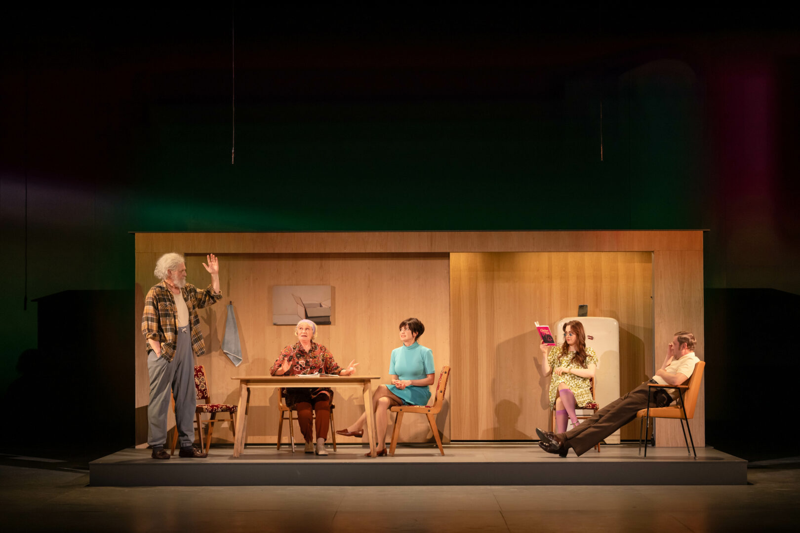 Skats no izrādes "Bezkaunīgais vecis" // Foto – Kristaps Kalns