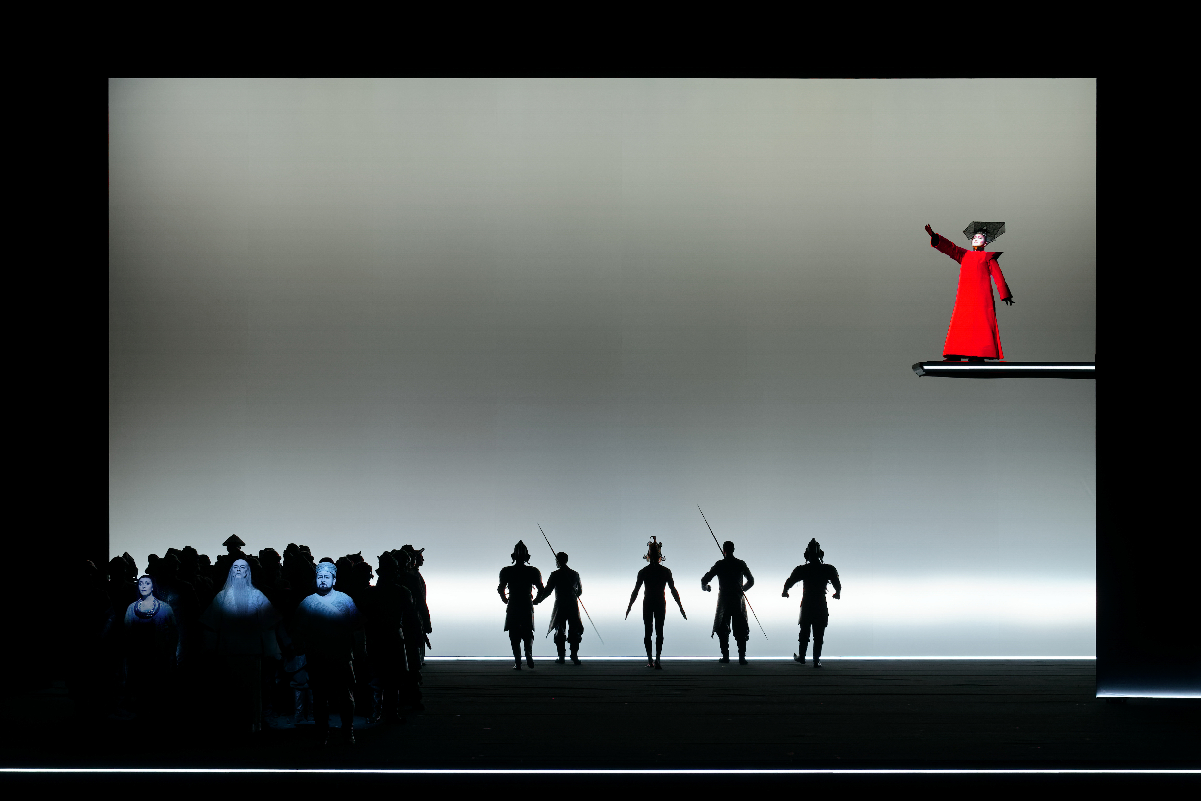 Skats no operas "Turandota" iestudējuma R.Vilsona režijā // Foto – Martins Aleksa