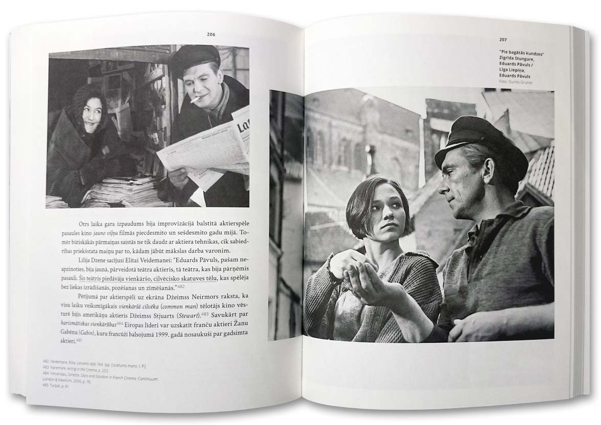 Grāmatas "Ekrāna skatuve" atvērums