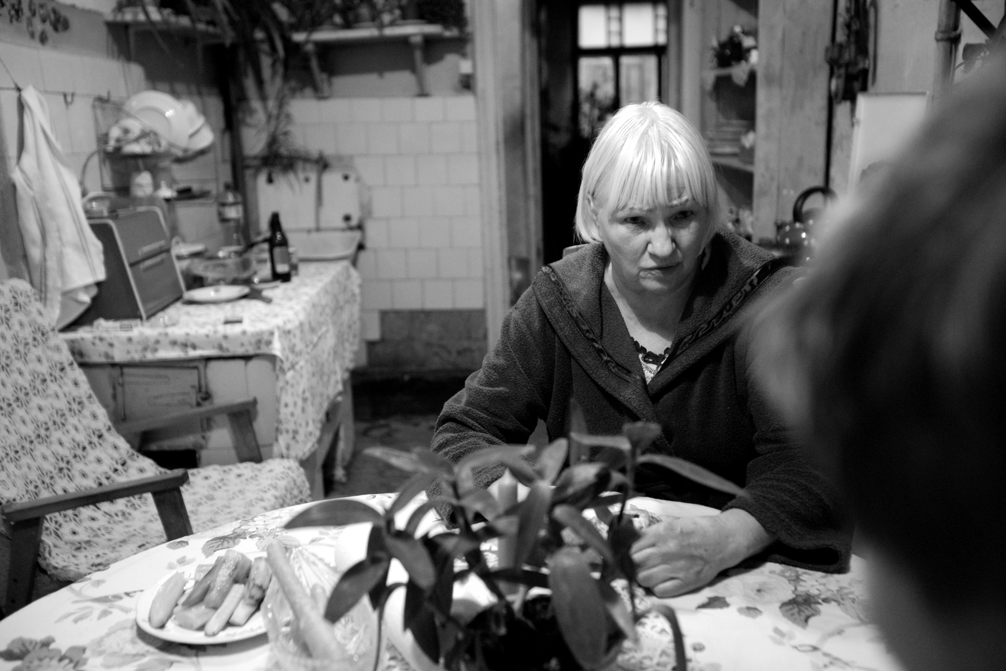 Skats no "Teātra TT" izrādes "Dāmas" (rež. I. Tropa) // Foto – Jānis Deinats