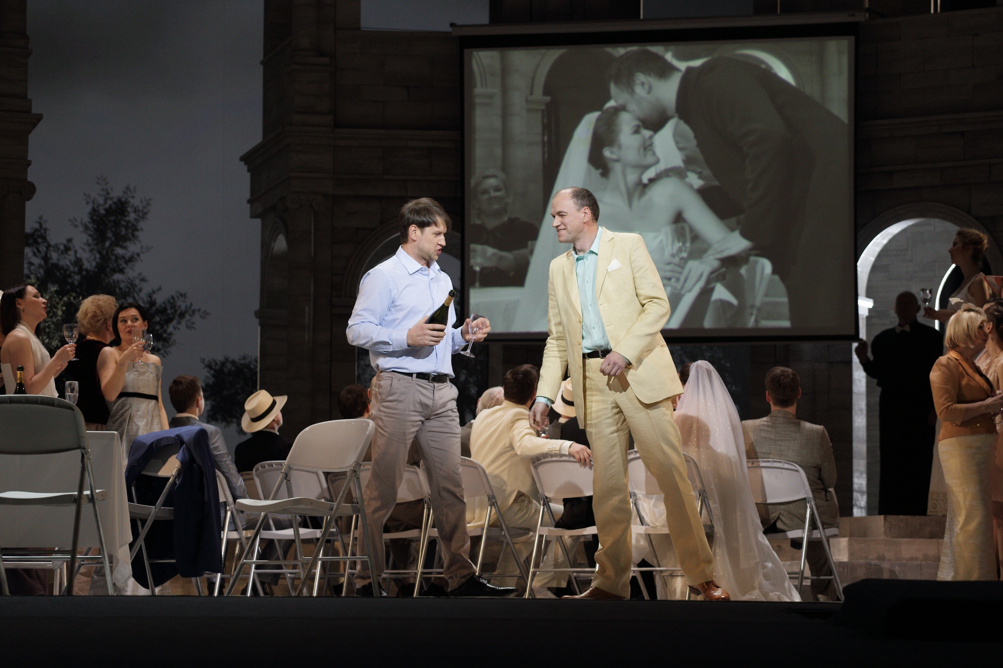 Centrā: Lesko – Jānis Apeinis, Žeronts de Ravuārs – Krišjānis Norvelis // Foto – Jānis Deinats