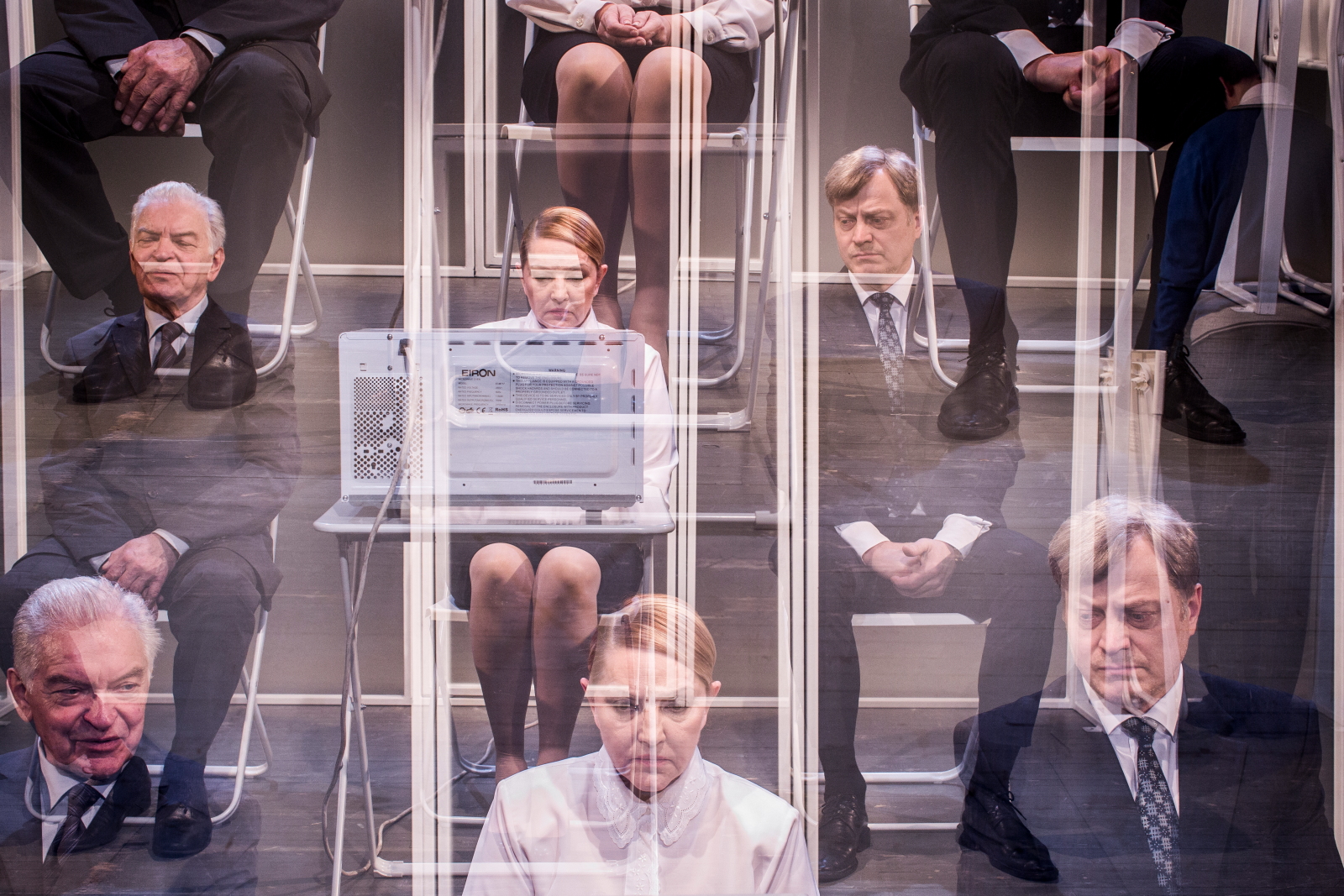 Ģirts Jakovļevs, Gunta Virkava un Normunds Laizāns izrādē "Šis bērns" // Foto – Jānis Deinats