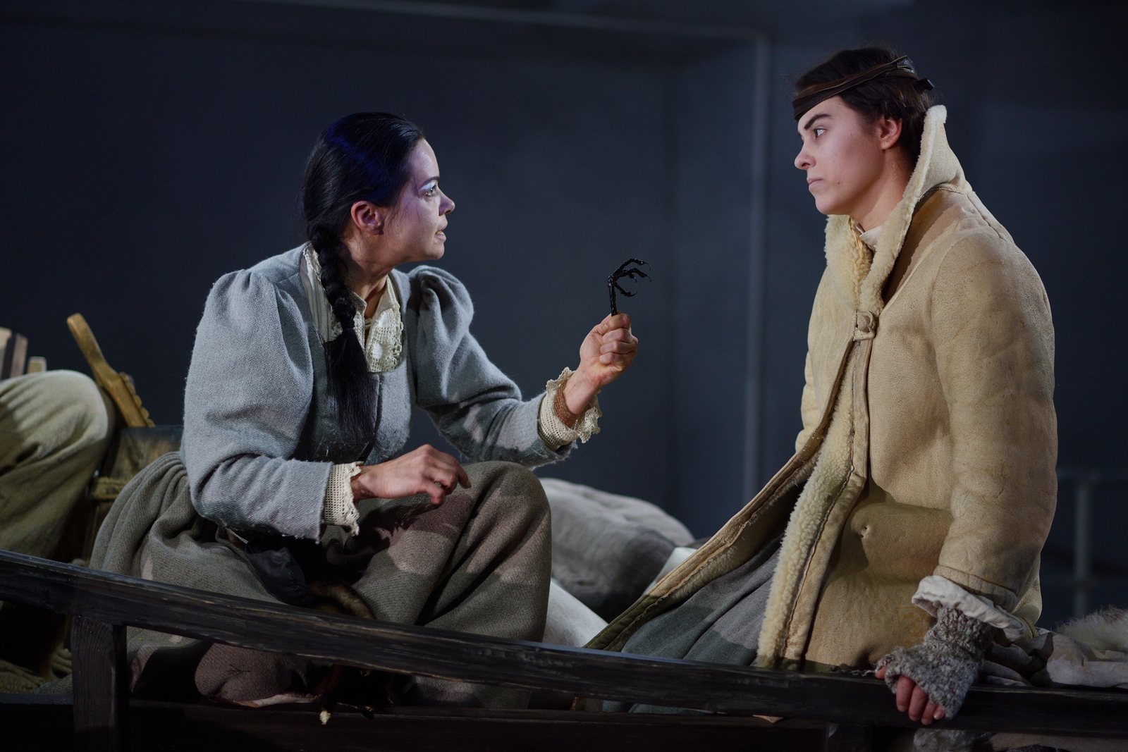 Labklājīte – Evija Skulte, Šķīstule – Liene Sebre // Foto – Margarita Germane