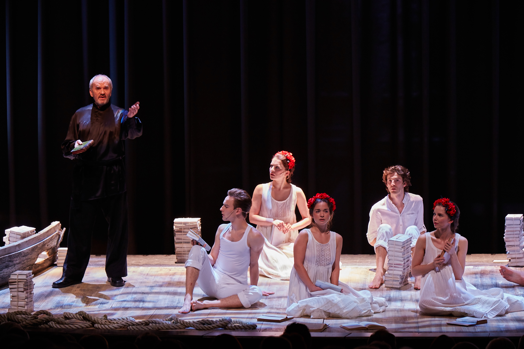 Skats no izrādes "Mīlas svētība" // Foto – Aigars Altenbergs