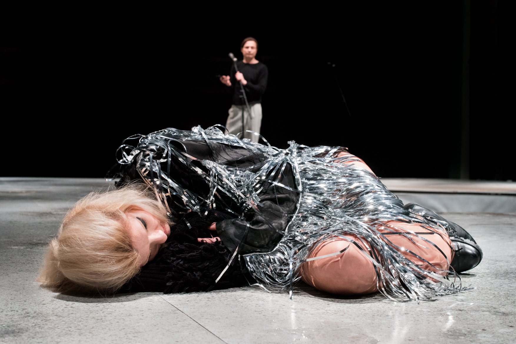 Skats no izrādes "Cilvēks parastais" // Foto – Agnieszka Michalak