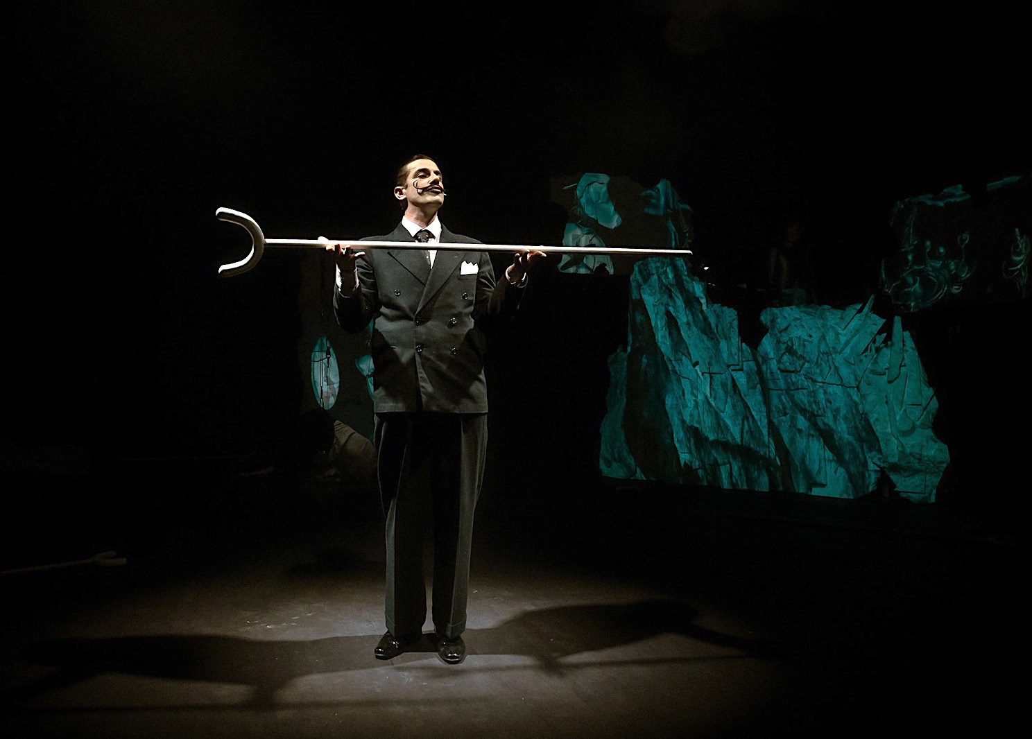 Skats no izrādes "Dalī auss" // Foto – Elizabete Bethere