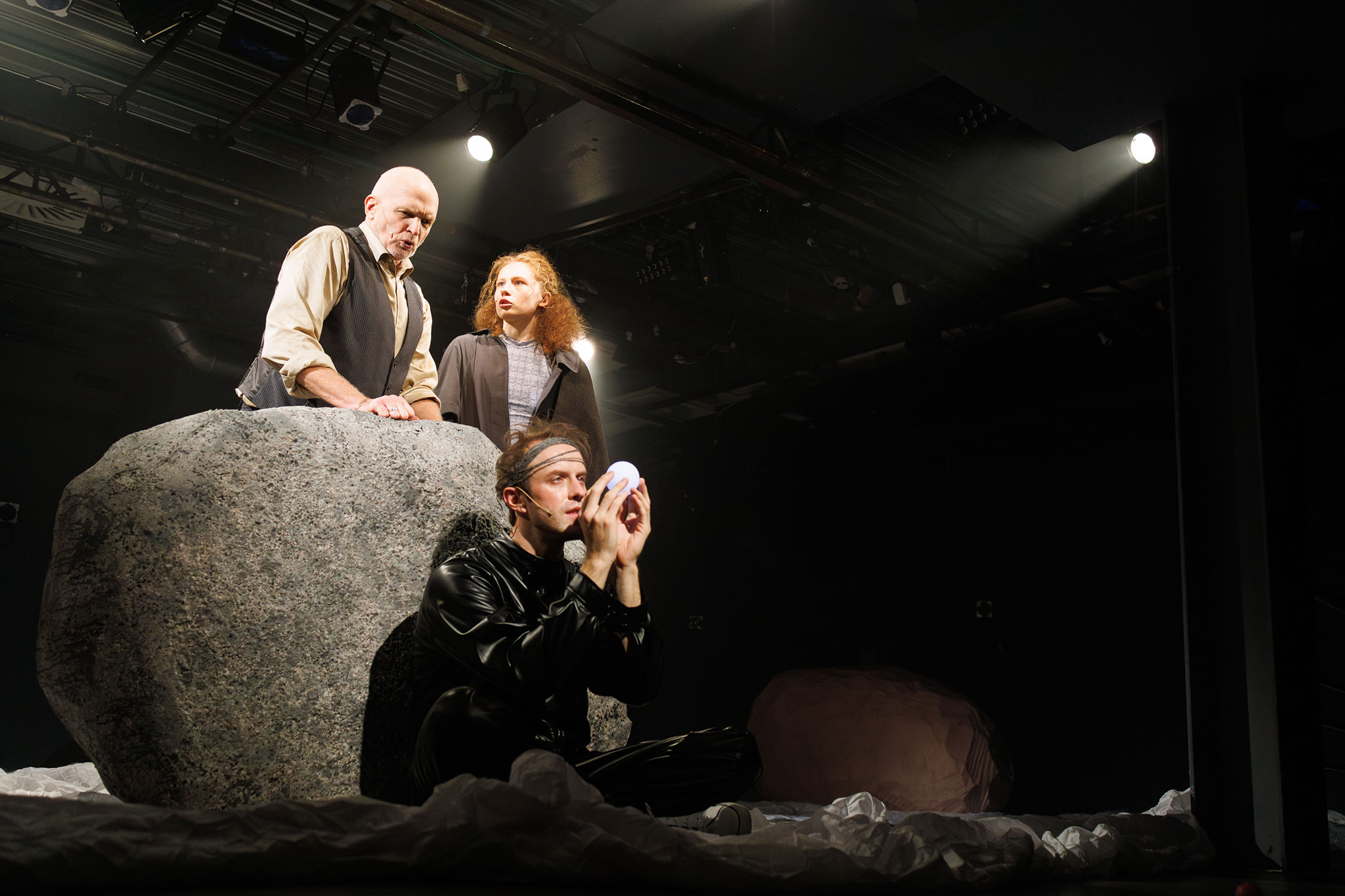 Skats no izrādes "Dullais Dauka" // Foto – Kaspars Zborovskis