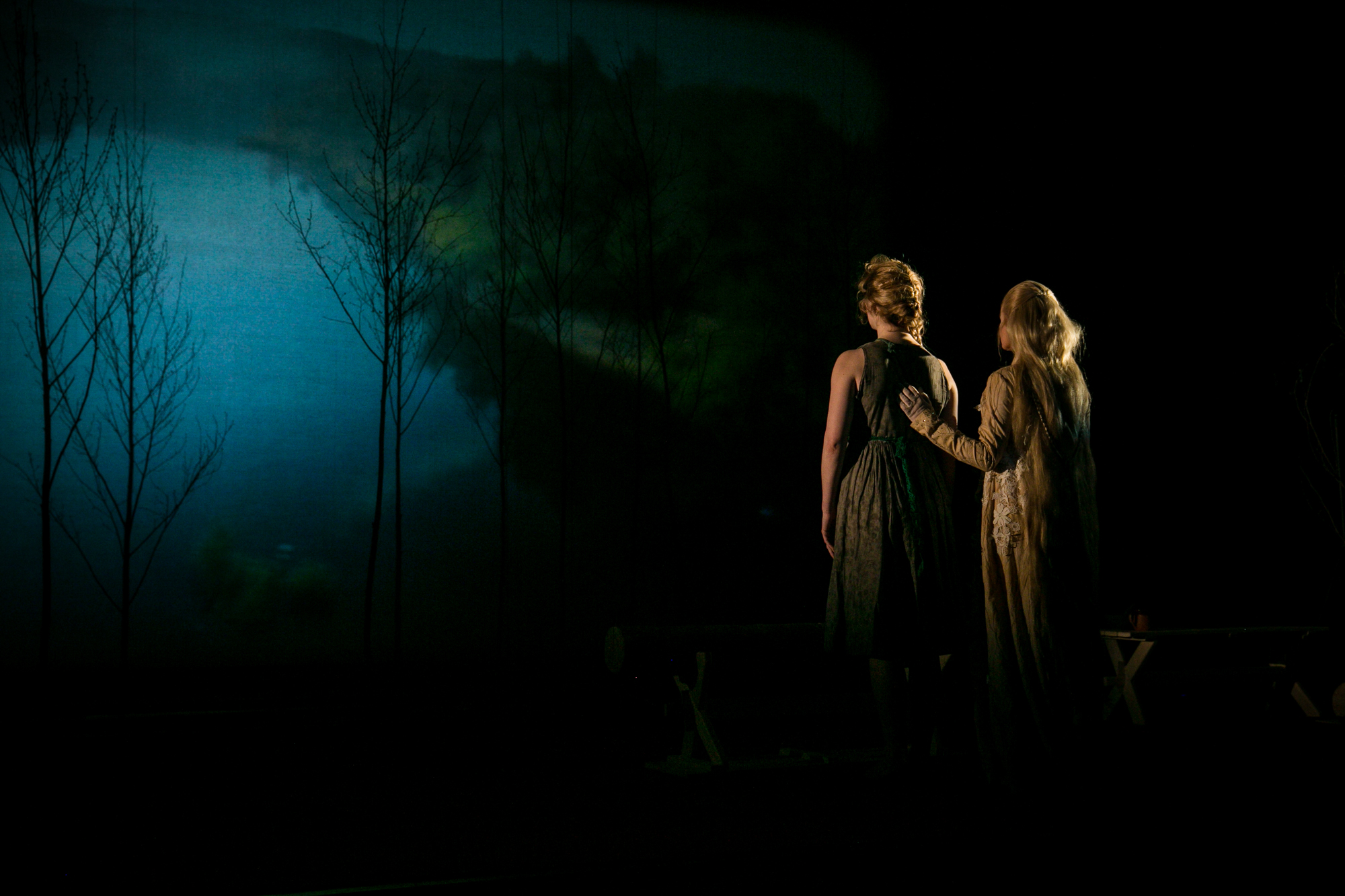 Skats no izrādes "Maija un Paija" // Foto – Matīss Markovskis