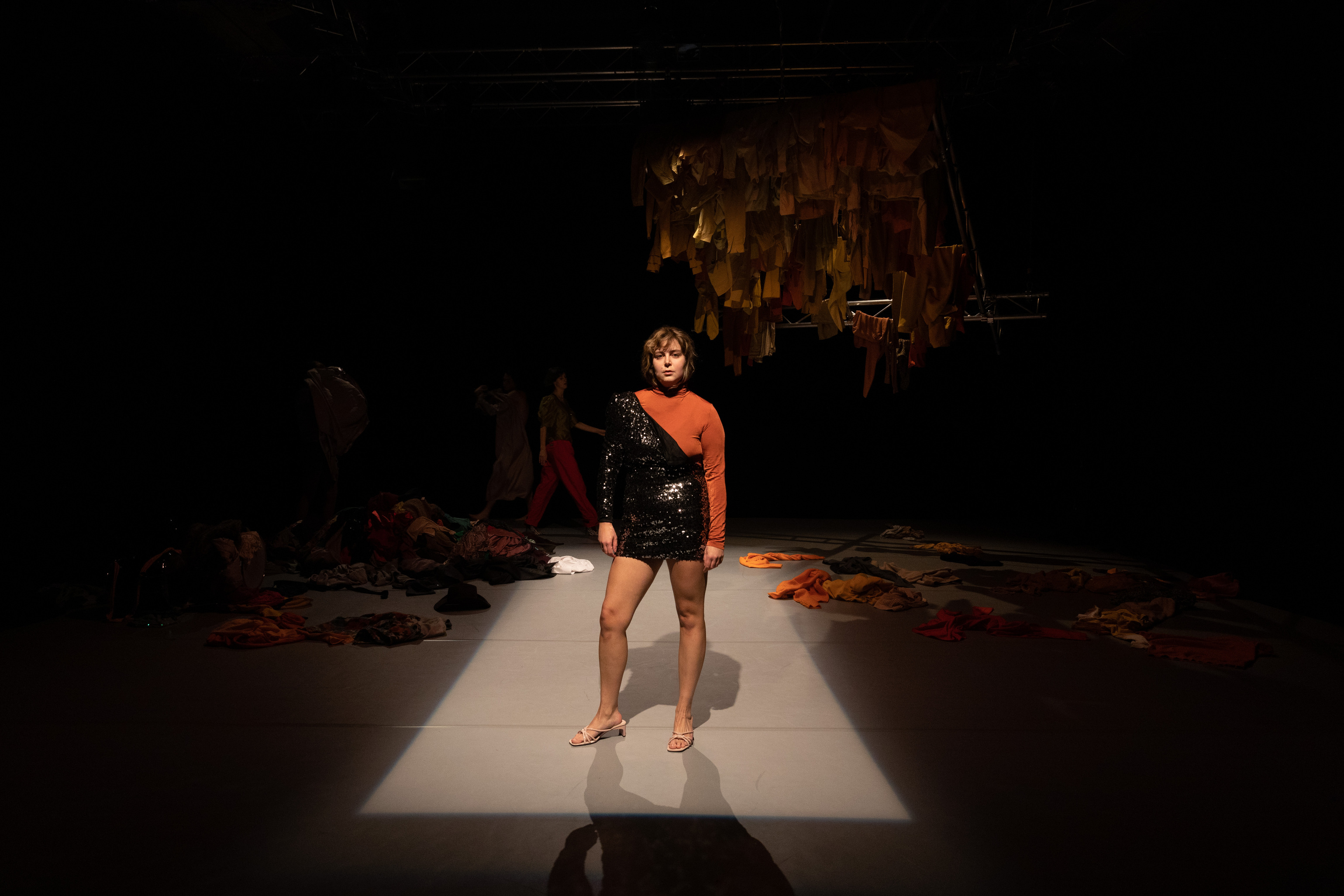 Skats no izrādes "Gadalaiki. Faux pas" // Foto – Patrīcija Luiza Broka