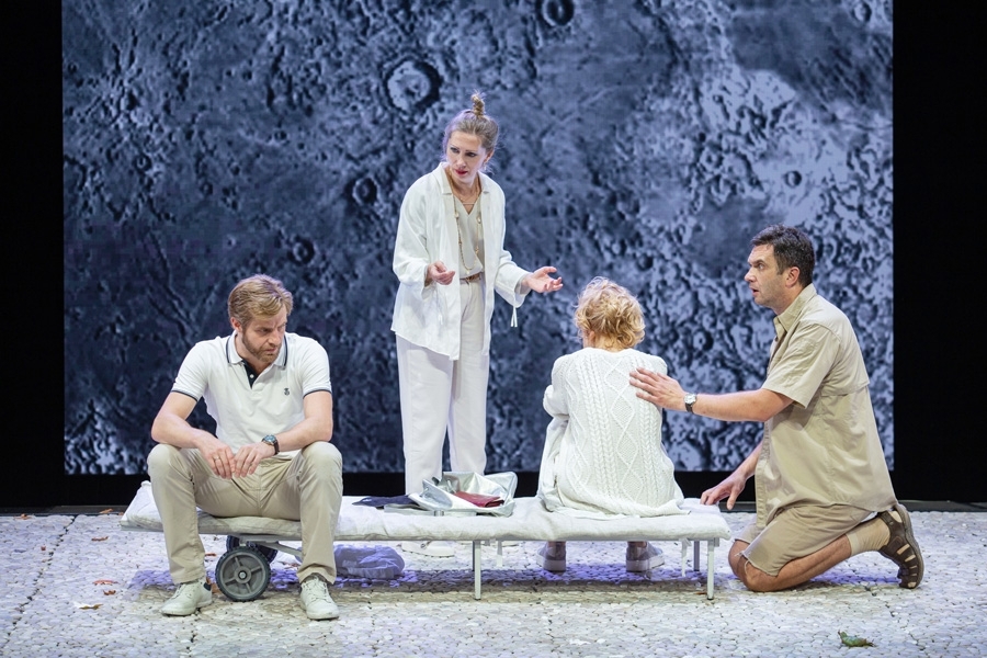 Skats no izrādes "Kankuna" // Foto – Inese Kalniņa