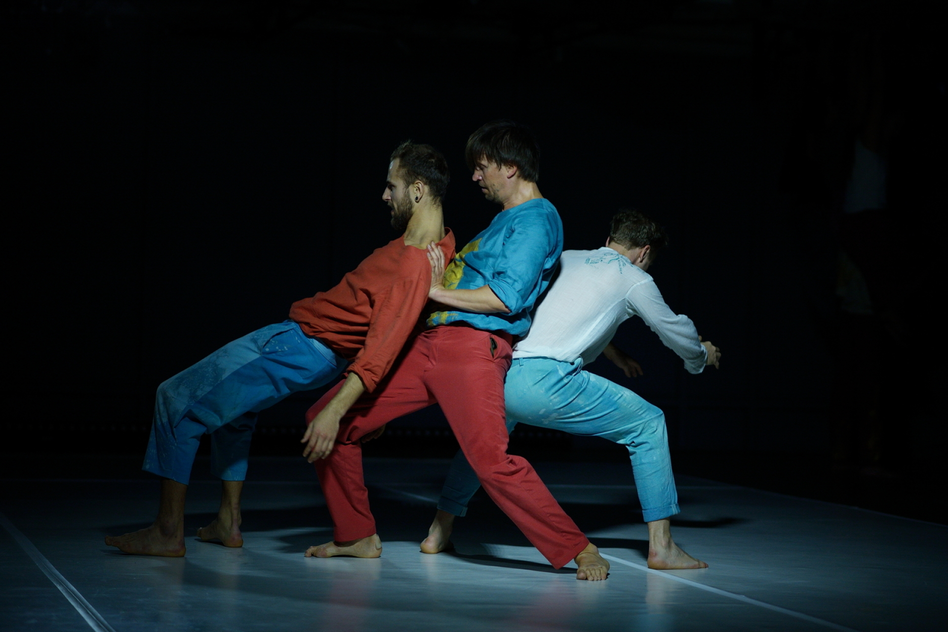 Skats no NT dejas izrādes "Nature Morte" (rež. un horeogr. Agate Bankava) // Publicitātes foto