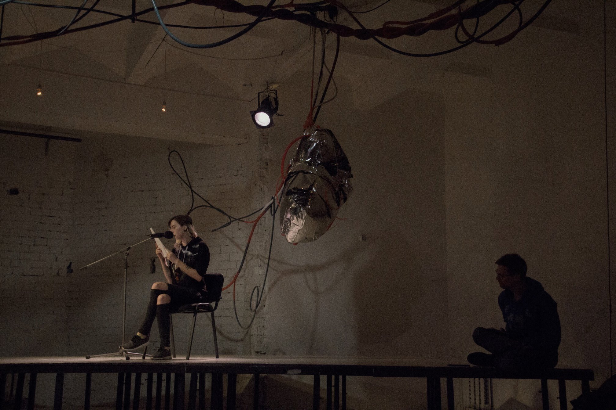 Jauno skatuves un kino mākslinieku darbu maratons "Jaunās asinis" DDT // Foto – Anna Priede