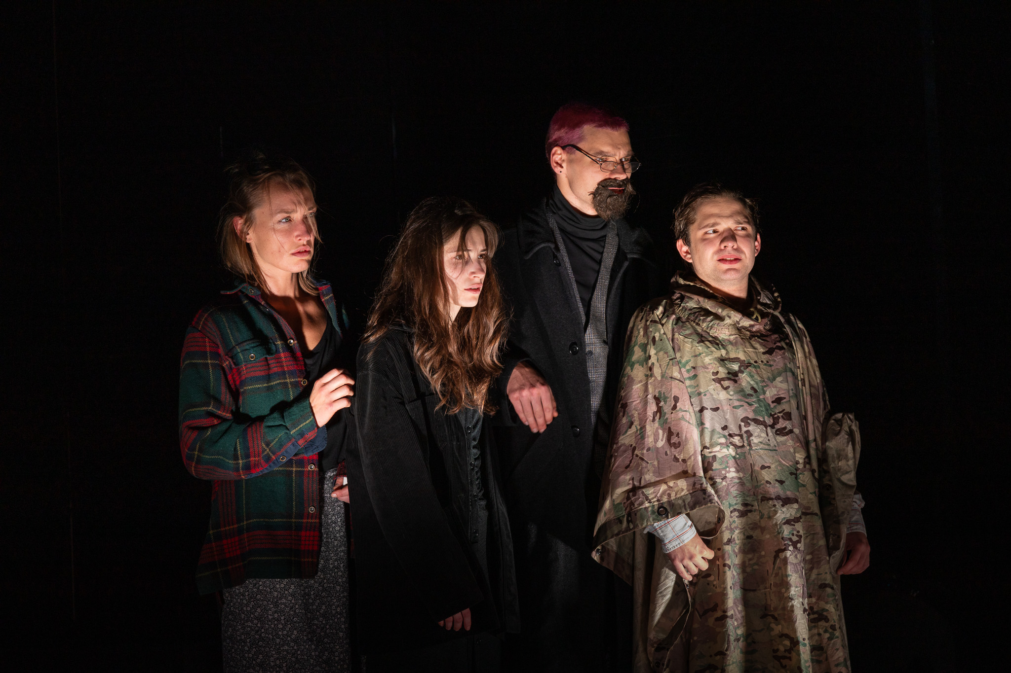 Skats no izrādes "Nevienam nezināmā Marija" (rež. Elmārs Seņkovs) // Foto – Aija Melbārde