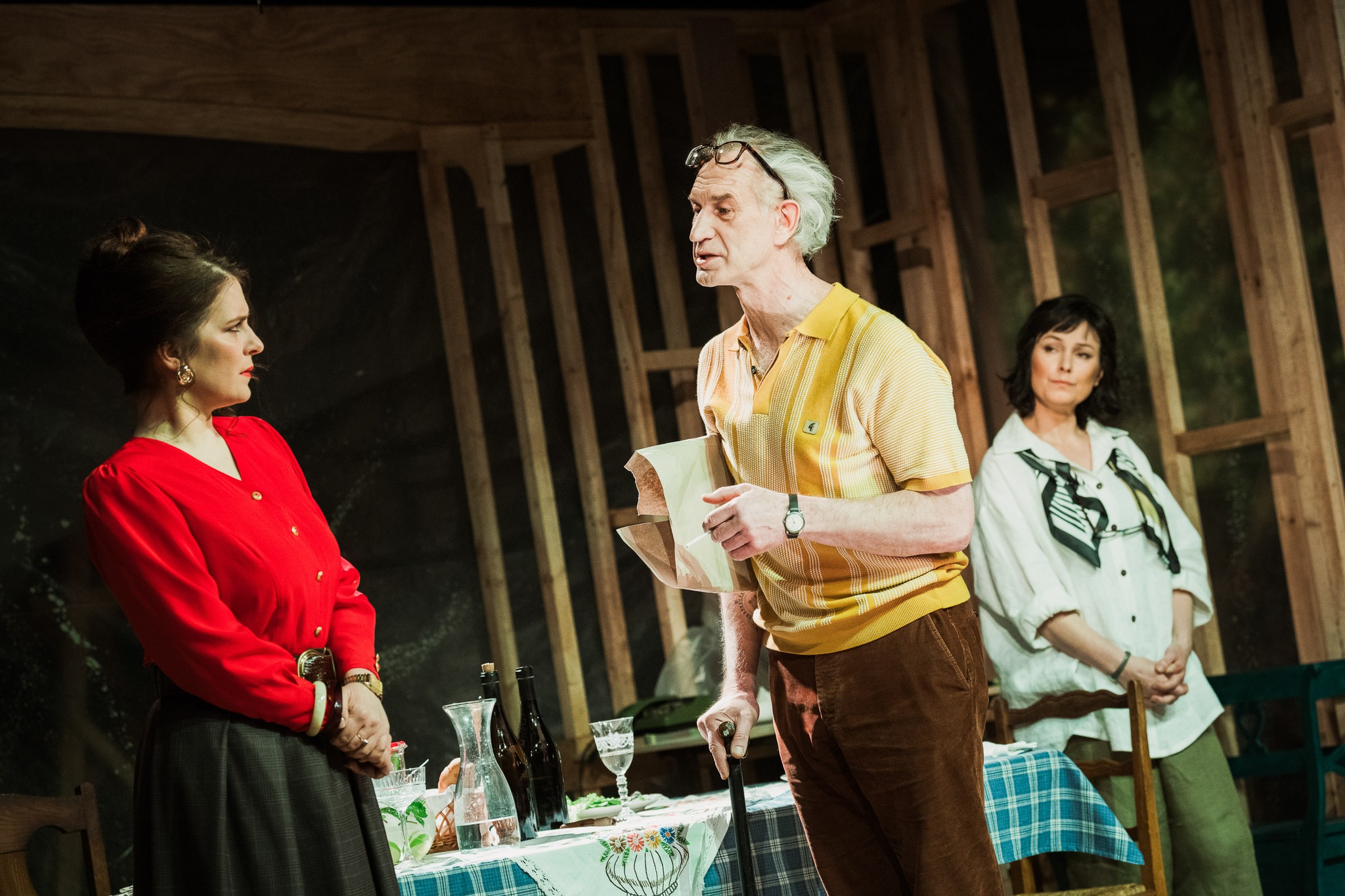 Džesija Stouna – Jana Herbsta, Roalds Dāls – Ģirts Krūmiņš, Lisija – Kristīne Nevarauska // Foto – Mārcis Baltskars