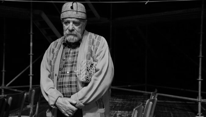 Felikss Deičs – Arkādijs (O.Bagaturijas "Karalis Līrs nabagmājā", 2009) // Foto – Matīss Markovskis